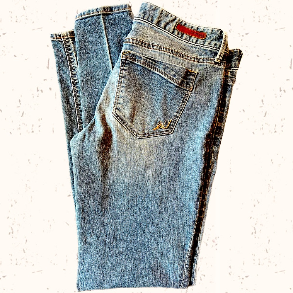 Express Jeans - Stella Low Rise - Skinny / Legging fit - Stretchy!! Size 8R👖